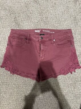 High-Rise Lace-Trim Jean Shorts in Wine - Wassio denim